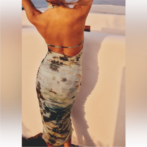 Zara Halter Neck Dress - Picture 3 of 5